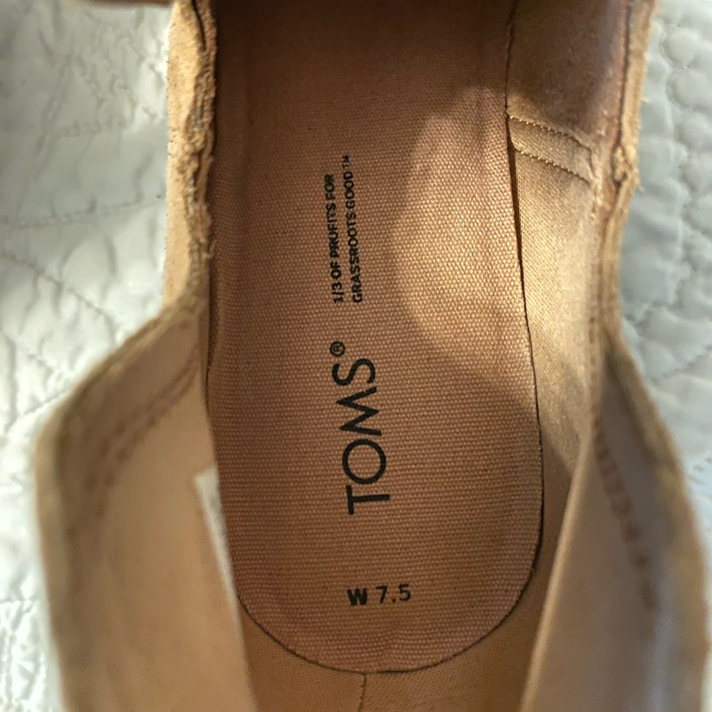 Toms Tan Ankle Booties - Picture 7 of 8